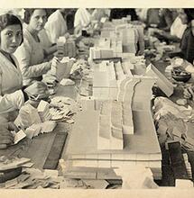 La donna da un miliardo di cartine: una vita tra carta, arte e rivoluzione