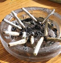 Polizei kommt: Joint-Besitzer versteckt sich im Schrank