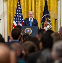 Biden grazia i condannati: "Basta guerra alla Cannabis"