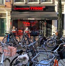 Amsterdam: minder toeristen door verplaatsing coffeeshops uit centrum