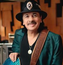 Le guitariste Carlos Santana lance une nouvelle marque de cannabis aux USA