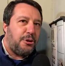 Scusi spaccia? Sì ma va bene,  sono Morisi della Lega