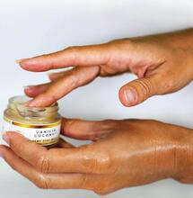 Marijuana Dreams: DIY Marijuana Herbal Lady Ointment