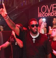 Le rappeur Diddy investit 185 millions de dollars dans le cannabis