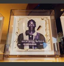 Half opgerookte joints Snoop Dogg voor $148.000 geveild