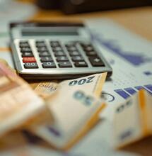 Inwestowanie w konopie: najważniejsze firmy, które warto śledzić