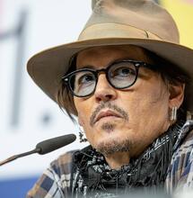 Johnny Depp: Dát dceři trávu ve 13 bylo zodpovědné rodičovství