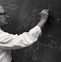 Julius Axelrod - od neuroprzekaźników do medycznej marihuany