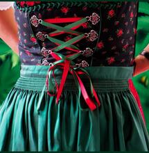 Kein Gras auf der Wiesn