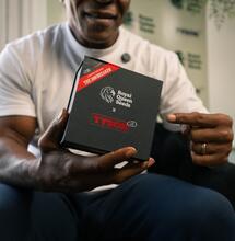 RQS & TYSON 2.0 presenteren de Limited Edition Jawbreaker Collectors Box