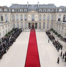 Emmanuel Macron veut faire de la lutte contre le cannabis une priorité