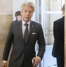 Un député macroniste accusé d’avoir consommé de la cocaïne