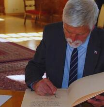 Prezydent Czech ułaskawia skazanych za uprawę marihuany