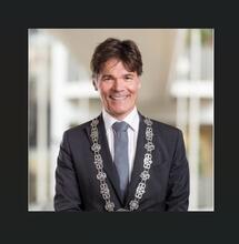 Depla: 'Ondanks val kabinet doorgaan met wietproef'