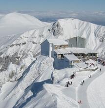  Une proposition de loi pour interdire la consommation de cannabis sur les pistes de ski