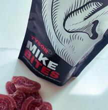 Tyson, ucho i konopie