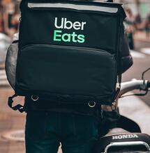 Uber Eats se lance dans la livraison de cannabis à Toronto