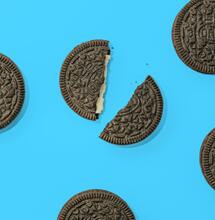 Výrobce sušenek Oreo bojuje proti pěstitelům konopí