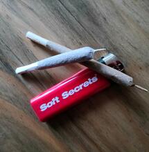 Fumare cannabis: joint o spliff?