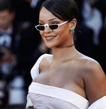 Zabawne chwile Rihanny z marihuaną