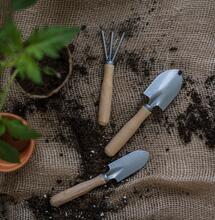 Gardening tools