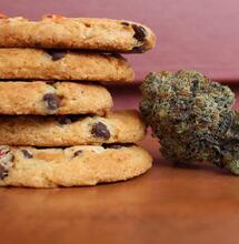Comer versus fumar marihuana