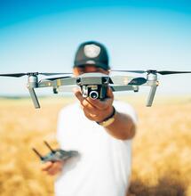 El uso de drones para cannabicultura a gran escala llegó para quedarse. 
