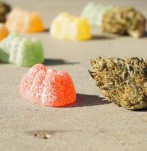 Productos con THC que imitan productos populares