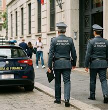 Usava cannabis light per l'insonnia: il TAR blocca il licenziamento del finanziere