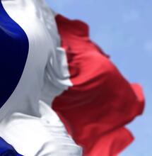 Senatori francesi chiedono di legalizzare la Cannabis