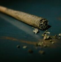 Can Automation Disrupt the Hand-Rolled Pre-Roll Market? 