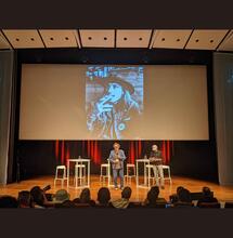 August de Loor spreekt de zaal toe