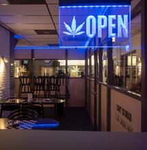Online-Verkauf oder Coffeeshops?