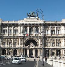 La Cassazione difende l'offensività: nullo il sequestro senza efficacia drogante