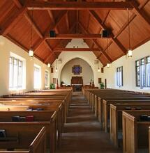 El papa Francisco le vuelve a decir no a la legalización.  El papa Francisco se ha pronunciado este miércoles sobre la legalización de la marihuana. Durante una visita a un hospital franciscano para drogodependientes de Río de Janeiro, el pontífice argentino ha mostrado su oposición al Plan Mújica, impulsado por varios expresidentes latinoamericanos, que propone que cada consumidor pueda retirar de las farmacias diez gramos de marihuana por semana.