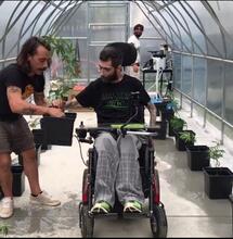Nasce la serra automatica dove i disabili producono Cannabis