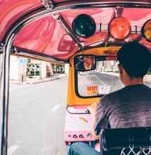 Thailandia ancora dietrofront, nuova legge per l'erba