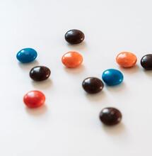 Candy giant Mars wins a lawsuit against online cannabis retailers in Canada.