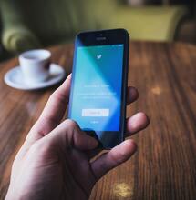 twitter announces changes in policy on cannabis ads for USA and Canada.