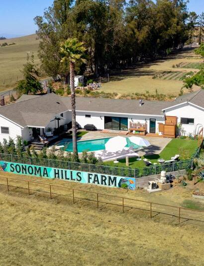 Solo con Airb&b soggiorno a base di cannabis alla Sonoma Hills Farm