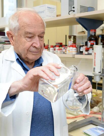 Auguri al Dott. Mechoulam: oggi avrebbe compiuto 93 anni