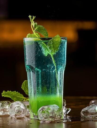 THC-infused cannabis beverages, cannabis-infused drinks