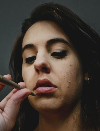 Cannabis y depresión: ¿Falla la planta o el diseño de sus estudios?