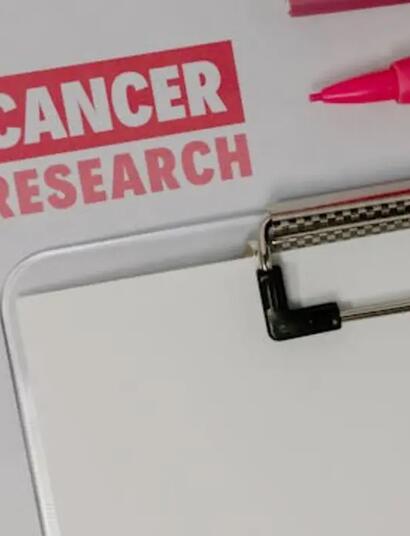 Cannabisextrakt tötet Krebszellen, sagt eine neue StudieEine von der Charles Darwin University (CDU) und dem Royal Melbourne Institute of Technology  durchgeführte Studie hat ergeben, dass der Cannabisextrakt PHEC-66 das Potenzial hat, den Zelltod in Melanomtumoren auszulösen.