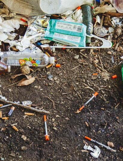 Sollte man Drogen komplett entkriminalisieren?