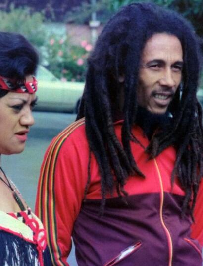 Familia de Bob Marley denuncia a la empresa más grande de cannabis por USD 11 millones.