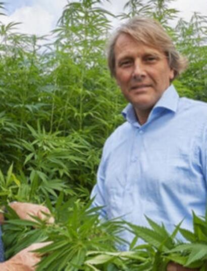 Legale hennepteelt op een Erpse akker