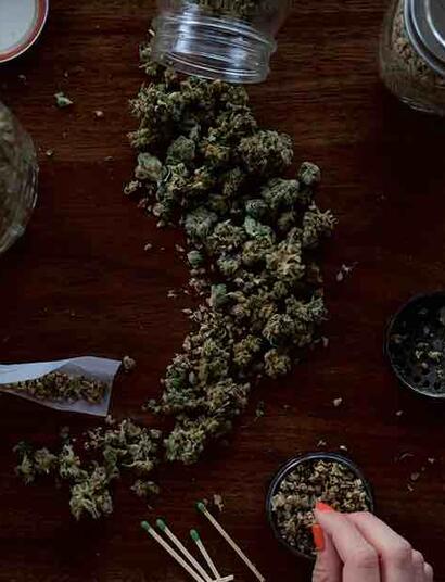 rolling your own joint enhances the overall smoking experience