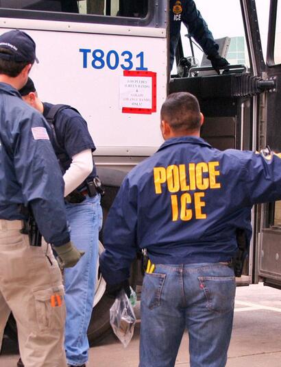   Raid des services d'immigration sur les sites de production de cannabis en Californie