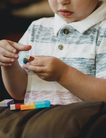 Nezletilí vystavení účinkům konopí